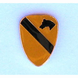 1st Cavalry Division Pin w/1 clutch - Military Patches and Pins